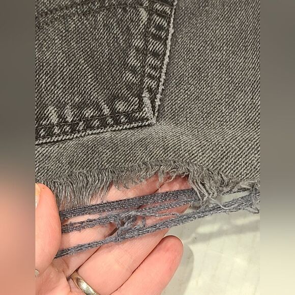 Vintage Levi's Gray Cutoff Button Fly Frayed Denim Shorts Made in the USA | 32 - Picture 9 of 11